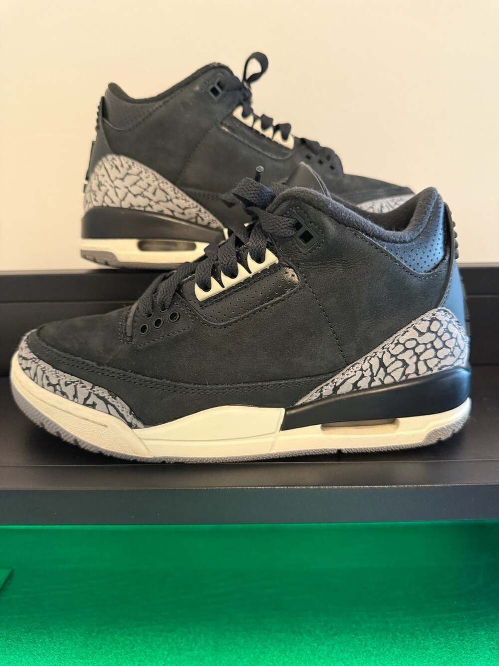 Jordan Air Jordan 3 Retro Off Noir Womens size 5
